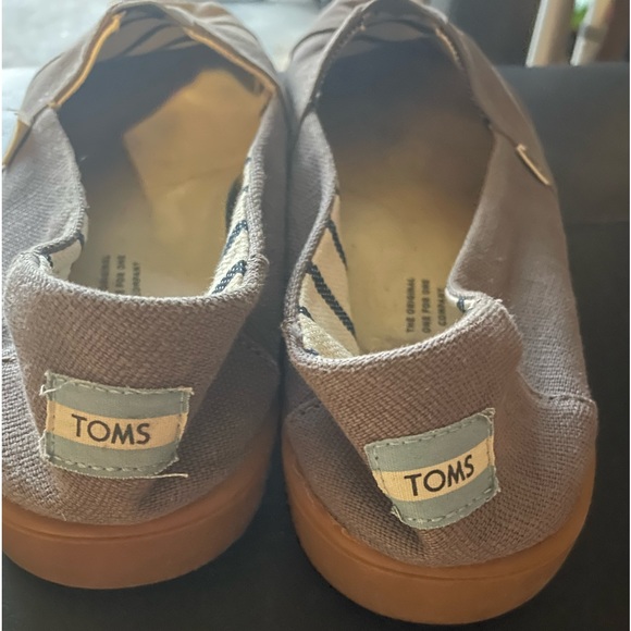 Toms slip on shoes - Picture 2 of 5